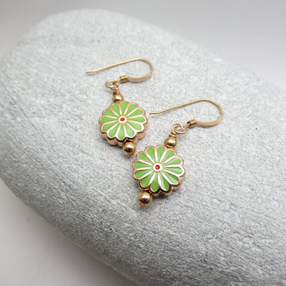Daisy Flower earrings
